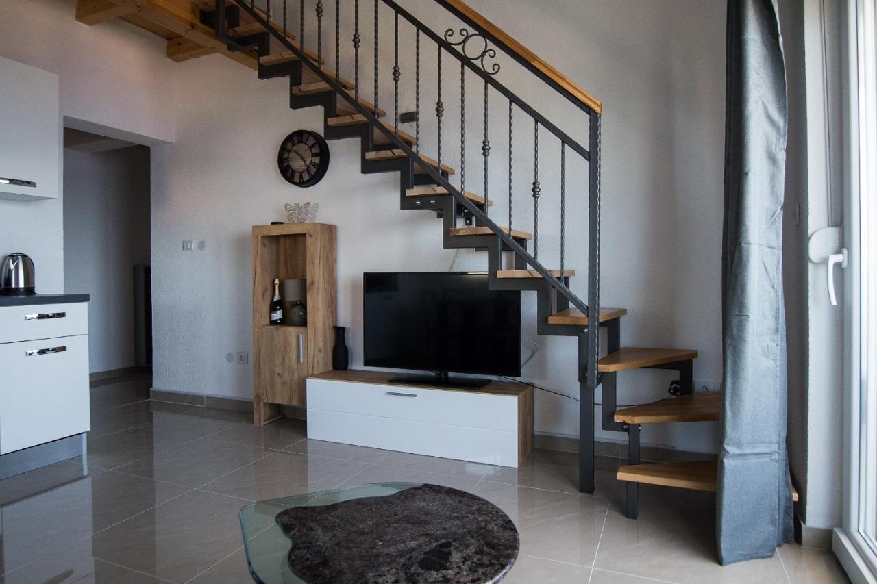 Villa Stipe Jesenice  Dış mekan fotoğraf
